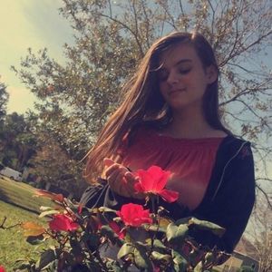 Meet your Posher, Kaitlyn